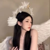 High-end white headband