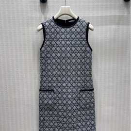 26春夏新品 连衣裙 经典菱格肌理