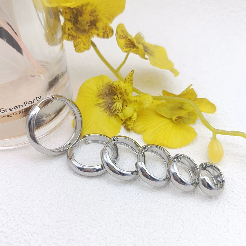 Titanium Hoop Earrings For Men Simple Hypoallergenic Jewellery_voghion.com