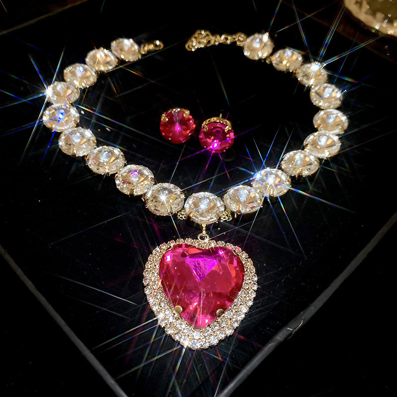 Medieval vintage diamantes goteo pendientes collar ligero lujo nicho cerradura estilo palacio conjunto de joyas exquisitas
