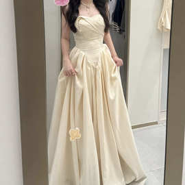抹胸白色轻婚纱新娘婚礼订婚领证礼服裙新款法式气质晚礼服女显瘦