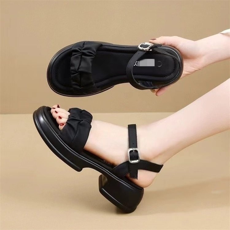 Sandalias de mujer de verano nuevo hadas 2026 sandalias suaves con suela gruesa zapatos de playa casuales de moda
