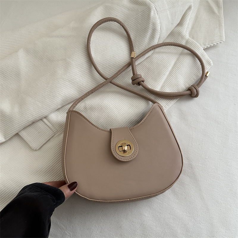 Versatile Women's Saddle Crossbody Shoulder Bag For Every Occasion_voghion.com