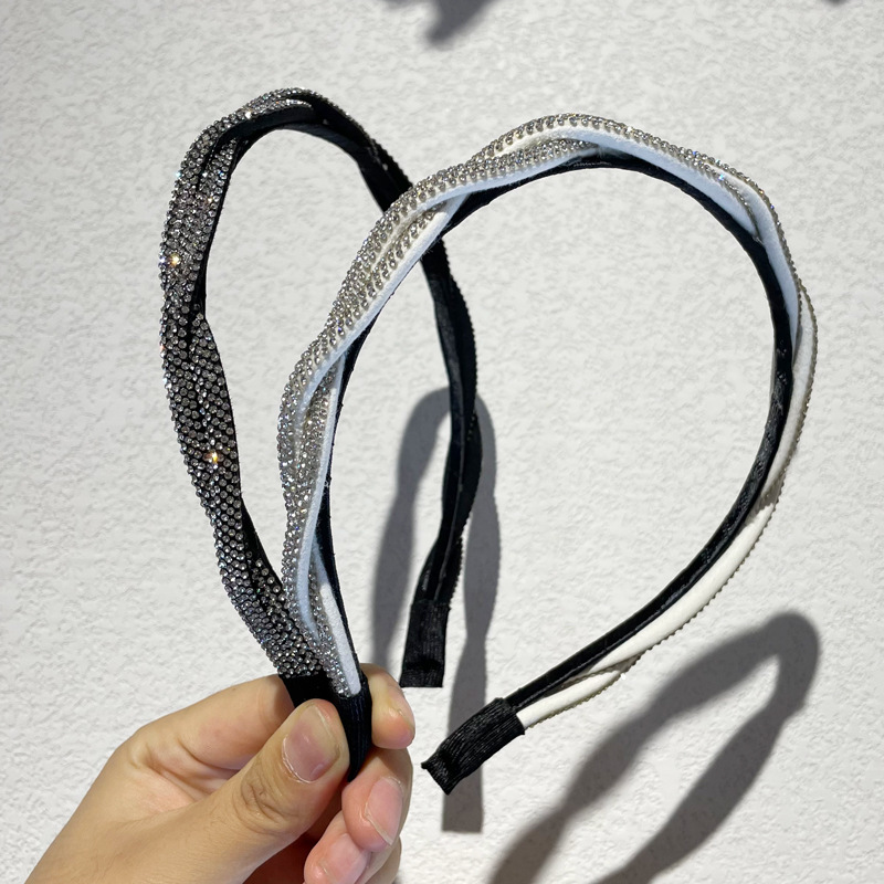 Korean version of the vintage hair accessories female small wind full diamond drill knitted twist braid headband fashion personality press headband