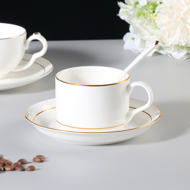Juego de tazas de café de porcelana de hueso de Phnom Penh, pequeña cerámica de lujo, tazas y platos británicos, hotel, electrodomésticos de café americano de estilo europeo, comercial