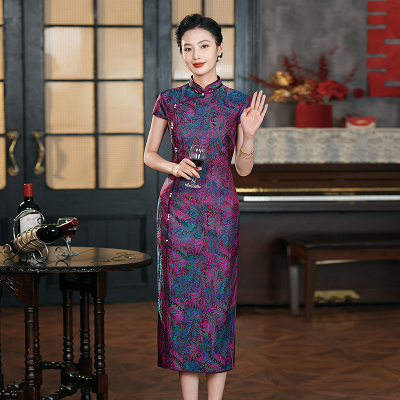 Mother-In-Law Wedding Banquet Outfit 2025 Summer New Style Bride's Mother Young Classy Elegant New Chinoiserie Cheongsam 5028