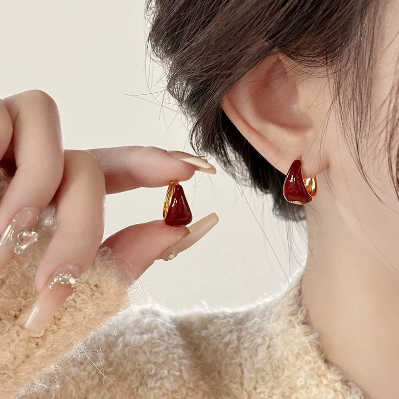 Демисезонные красные модные серьги, стиль light-luxury, assorted designs, лёгкая 3×3 см