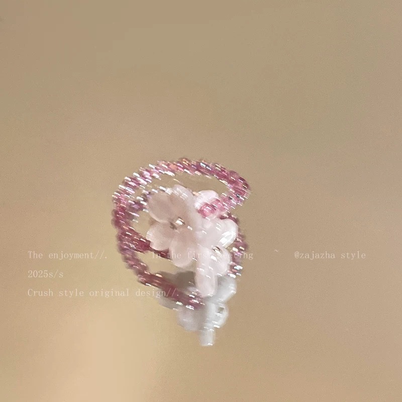 White Lily Beaded Ring [Elasticity]