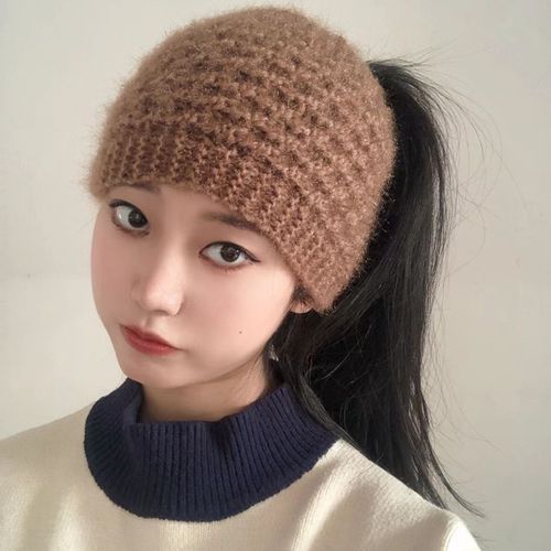 Women's Autumn/Winter Warm Knit Headband with Squirrel Fleece Hair Accessory, Soft Wool Thread Ear Protection, White Hair Hat, Knitted Cap