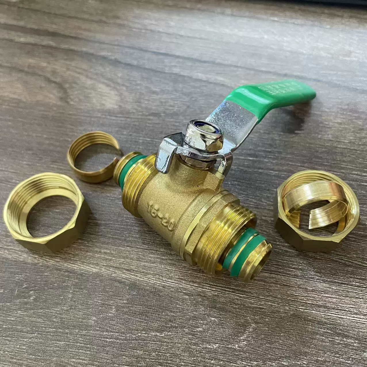 Алюминиевая пластиковая труба шаровой кран 1216 двойной тип карты алюминиевая пластиковая труба медный клапан 4 пункта переключатель трубы 6 точек 1 дюйм 1,2 дюйма оптом