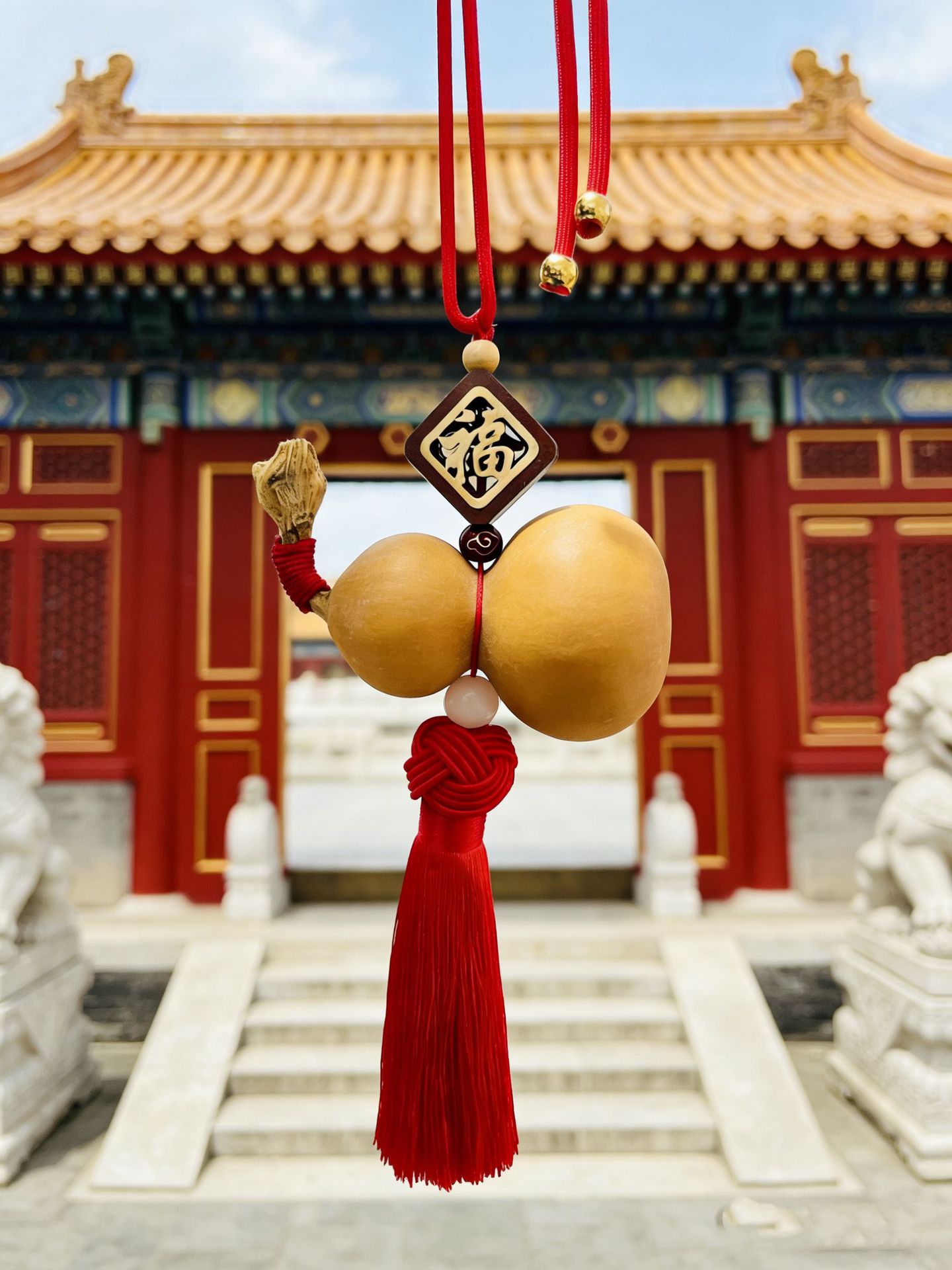Natural Cinnabar Gourd Car Hanging Ornament for Rearview Mirror, Door-To-Door Pendant Decoration, High-End Tassel with Open and Closed Design
