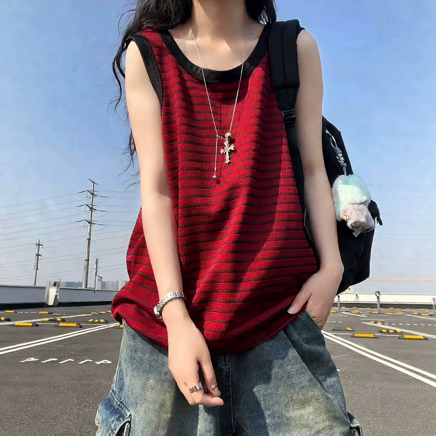 Striped vest, men's and women's red American style summer outerwear fitness sleeveless sports T-shirt, high-end vest and sweatshirt