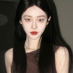 Long-wear women's wig with center part, stylish eight-shaped bangs, and natural, voluminous, full-length black straight hair—perfect for a realistic, full-head look.