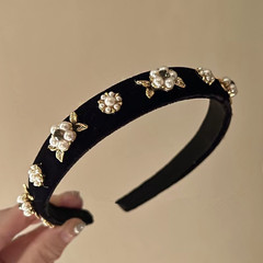 Baroque Vintage Silk Velvet Hairband, Exquisite High-End Pearl Headband with French Elevated Crown Hair Pin