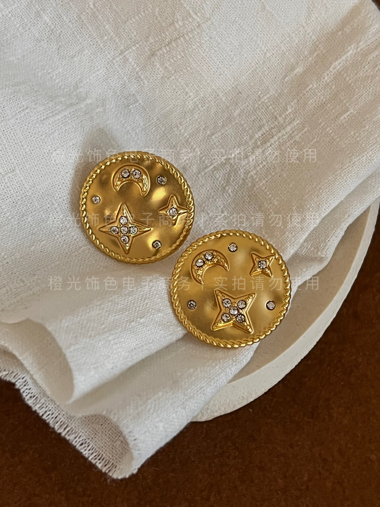 Retro fashionable matte small design earrings