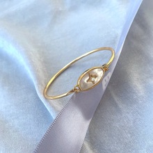 韩版时尚简约白色七彩母贝镶嵌澳宝黄铜镀金可打开细手镯手环女