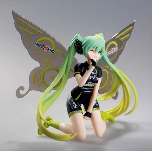 Фигурка Hatsune Miku, ПВХ, ~23 см — варианты Sakura и Cinderella в коробке