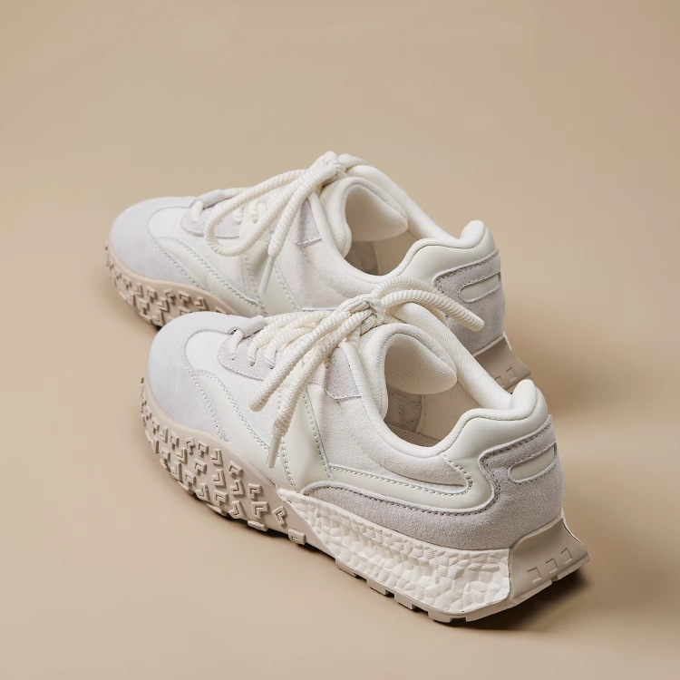 Zapatos de mujer 2025 nuevo primavera y otoño ligero con suela suave no se cansa de los pies Agan zapatos de suela gruesa zapatos de papá viajes versátiles