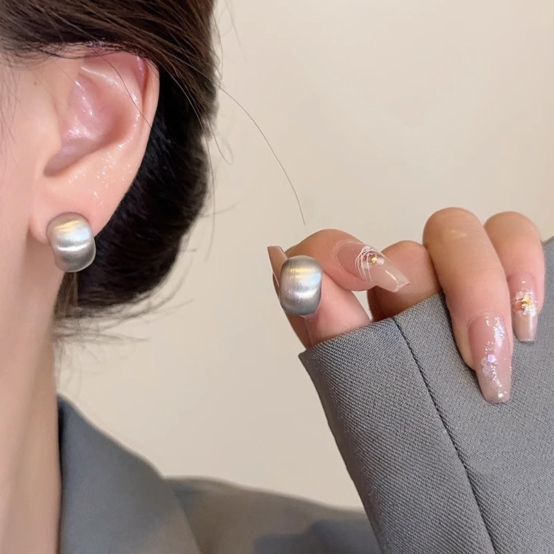 Pendientes de circón súper flash de alta calidad con aguja de plata 925 Pendientes de estilo explosivo de temperamento exquisito de lujo ligero femenino Pendientes de primavera y verano al por mayor