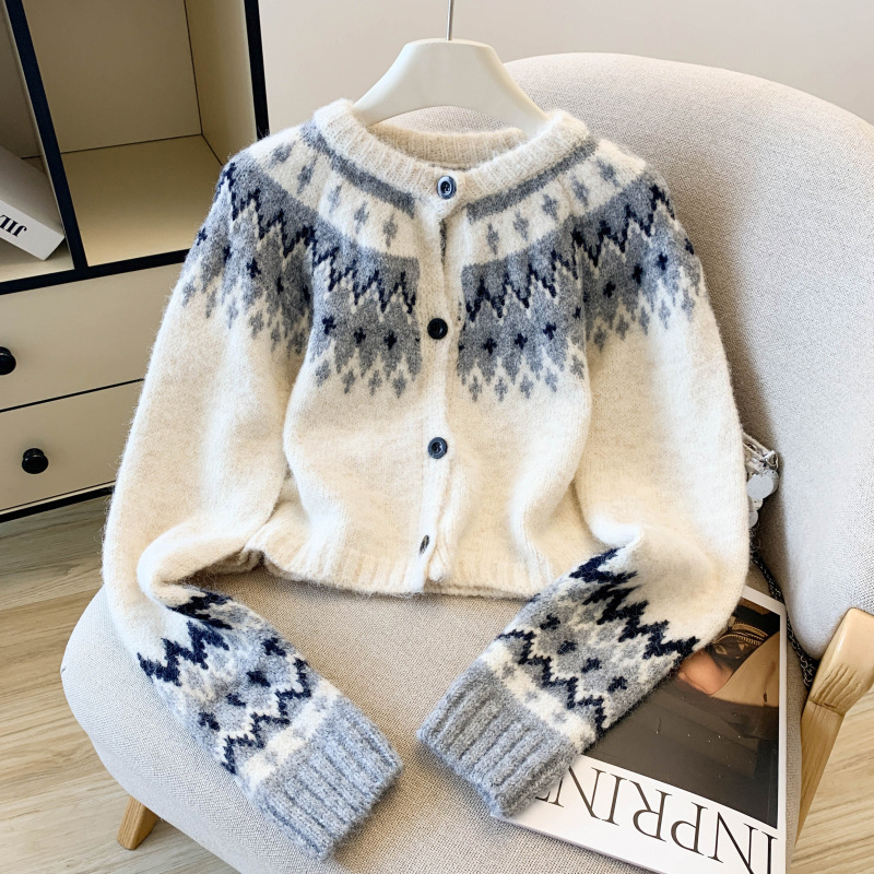 Real Shot of Scandinavian Retro Fair Isle Short Sweater Cardigan Knitted Jacket for Women to Wear Inside and Outside to Look Slim and Lazy Top
