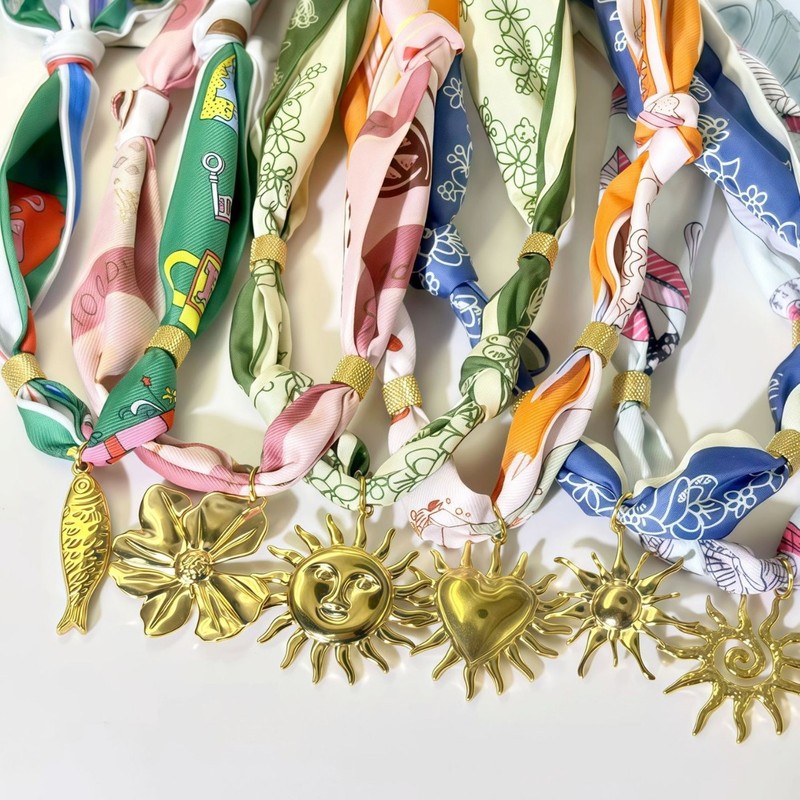 欧美跨境饰品四季丝巾项链轻奢高级感多款吊坠彩色丝绸丝巾项链|undefined