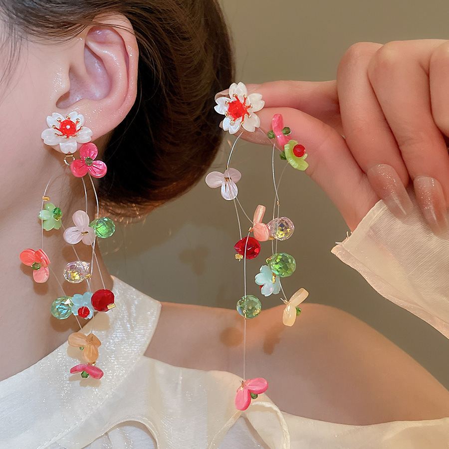 Pendientes de borla de flores de tela de aguja de plata Pendientes de estilo de vacaciones junto al mar