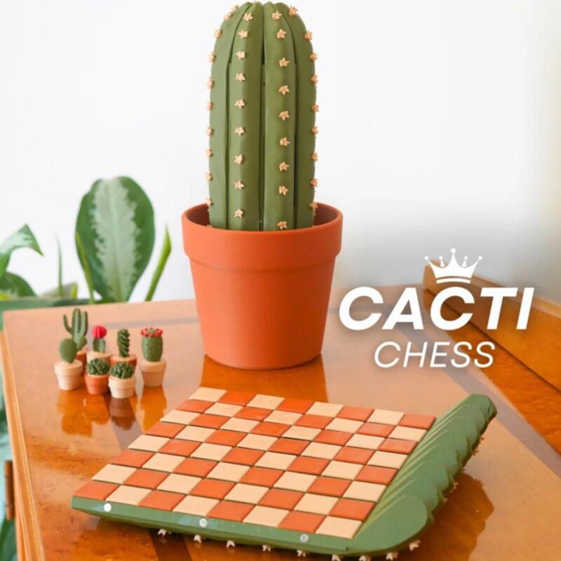 [in Stock] Cross-Border Hot Item Cactichess - Roll-Up Cactus Chess Set Cactus