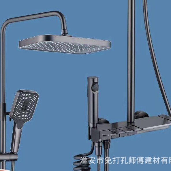 Fábrica al por mayor pistola agua gris plateado cepillado pantalla digital cabeza de ducha traje cabeza de ducha caliente y fría aerosol sobrealimentado inteligente