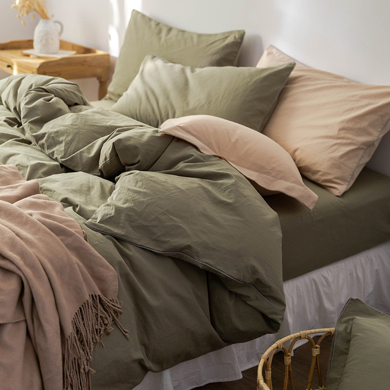 Color sólido y simple estilo nórdico algodón cuatro piezas de sábanas de algodón cubiertas cama de dormitorio de estudiantes de tres piezas de ropa de cama