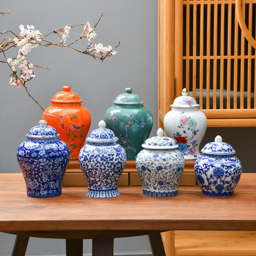 Blue and white porcelain tea can Chinese style retro exquisite blue and white can white tea Pu'er porcelain bottle tea storage can extra large ornament wholesale