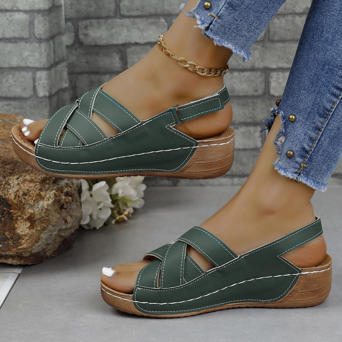 Women's Basic Commute Solid Color Open Toe Wedge Sandals display picture 8