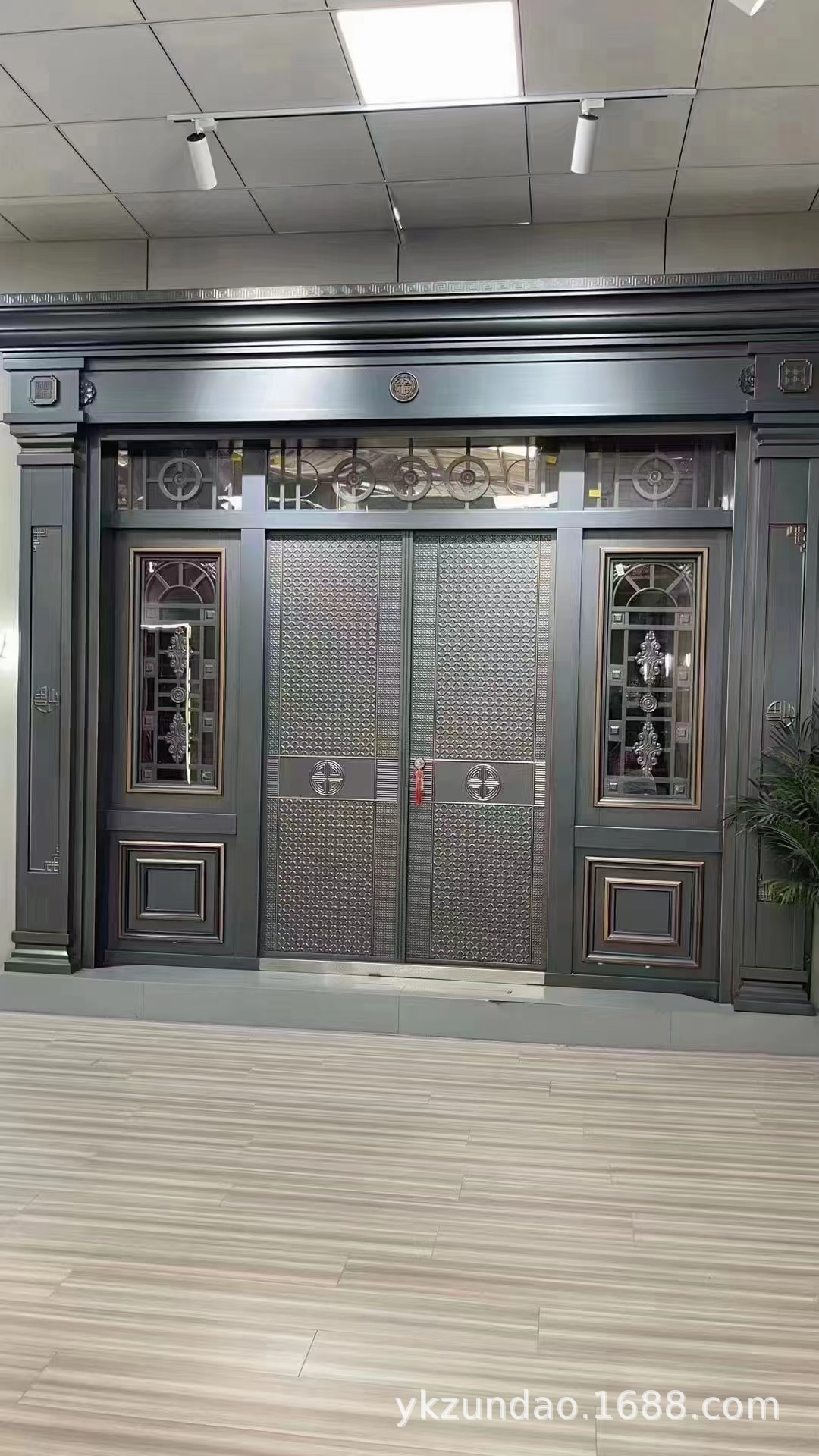 锌合金四开别墅玻璃大门