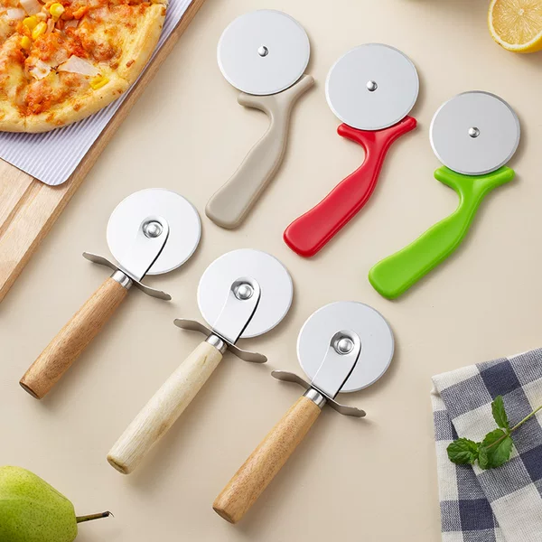 Stainless Steel Pizza Cutter Rotating Pizza Knife Cake Baking Wheel Tool