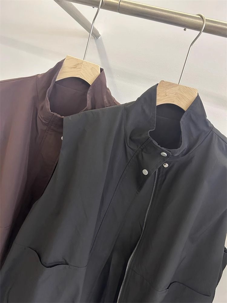 Gilet de travail court et simple de style européen GraceChic pour femme, collection automne 2025, coupe ample et décontractée._voghion.com