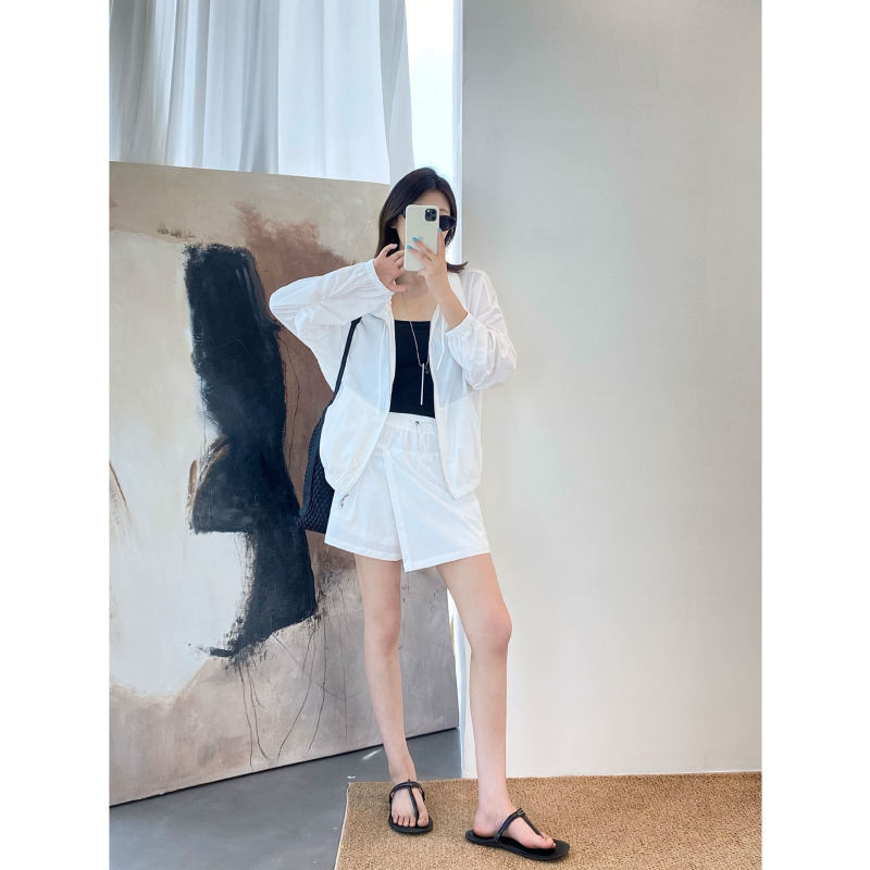 Nanyu Upf50+ Cooling Original Yarn Sun Protection Suit for Women, Waterproof and Uv-Resistant, Floral Collar Jacket + Pants Skirt for Summer Nanyu Upf50+ Cooling Original Yarn Sun Protection Suit for Women, Waterproof and Uv-Resistant, Floral Collar Jacket + Pants Skirt for Summer