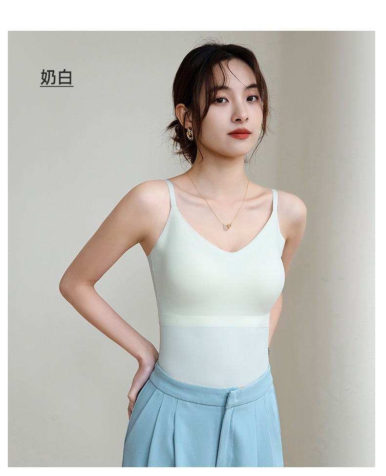 유백색