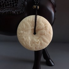 厂家直供象牙果祥龙戏珠平安扣时尚民族风脖挂项链装饰品吉祥挂件