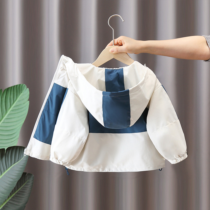 7620 chaqueta de color para niños primavera y otoño 2025 nueva gabardina con capucha de moda para niños primavera blusa coreana primavera