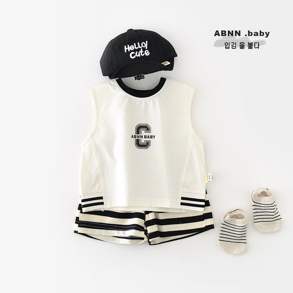 Tank top with letters