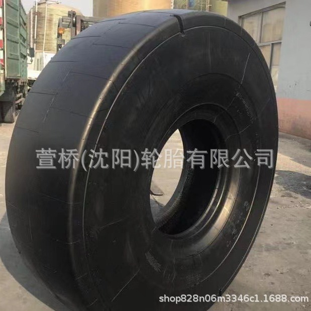 三角轮胎1800R25 TRIANGLE