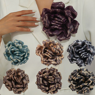 European and American Leopard Print Double-Ear Rolled Edge Rose Brooch with Gold-Stamped Satin Fabric Floral Corsage, European and American Exaggerated Clothing Accessory