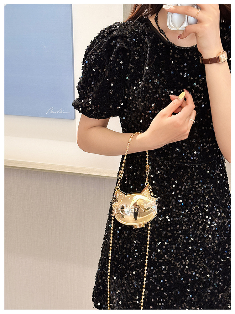 Cartoonish, mini and cute zinc alloy small bag for women, 2025 new style, stylish single-shoulder bag, crossbody chain and metal undefined