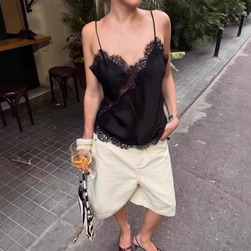 Spring New Style Asymmetrical Design European and American Style Lace Patchwork Camisole Vest, Stylish and Sexy, Cross-Border Spring New Style Asymmetrical Design European and American Style Lace Patchwork Camisole Vest, Stylish and Sexy, Cross-Border