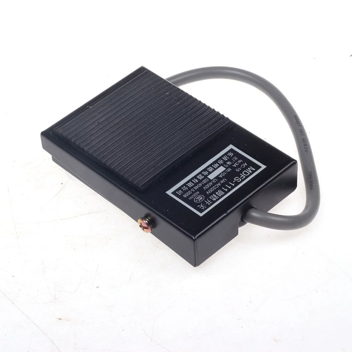 Foot switch MDFS-111 черный квадратный корпус железо с проводной головкой FS-1 MINDER