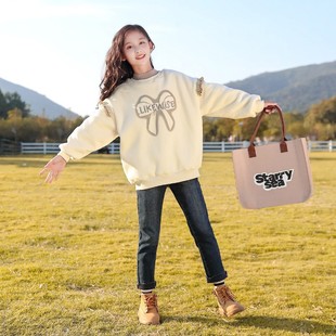 �ﶬŮͯ�كɼ���ĸ�̽��ӽq�l��Ů�����������Y�������e�L������