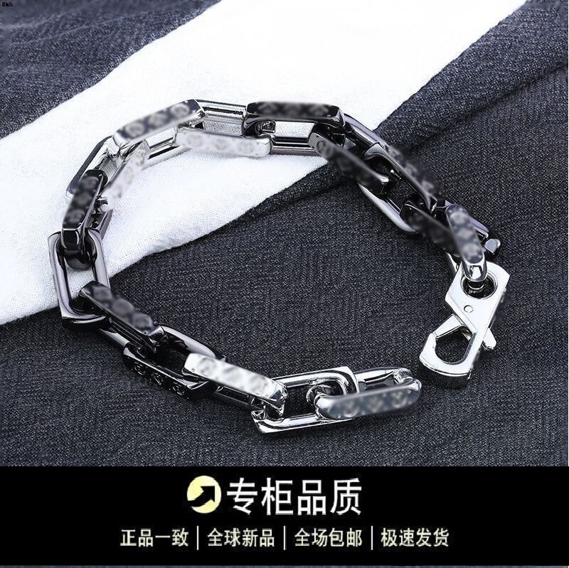 High-End Bamboo Cuban Black and White Letter Bracelet Hip-Hop Style Trendy Anti-Fade Lettered Jewelry Gift for Men High-End Bamboo Cuban Black and White Letter Bracelet Hip-Hop Style Trendy Anti-Fade Lettered Jewelry Gift for Men