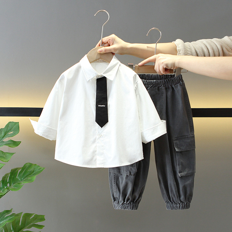 7683 traje de primavera para niños 2025 nuevo traje de mezclilla de moda occidental para niños de tres piezas ropa de primavera y otoño para bebés