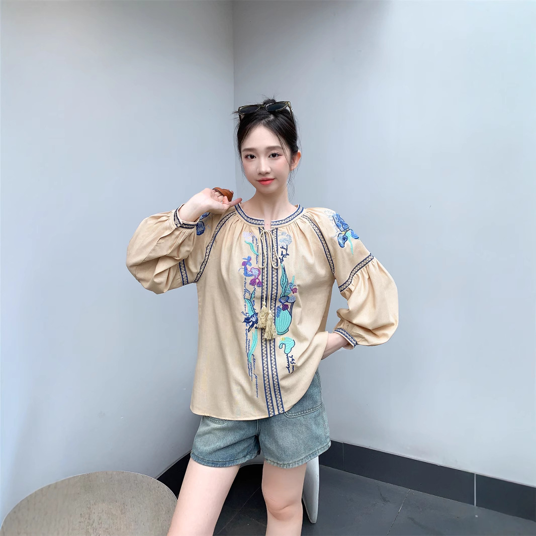 Retro ethnic autumn demi-season shirt from Yunnan province for…