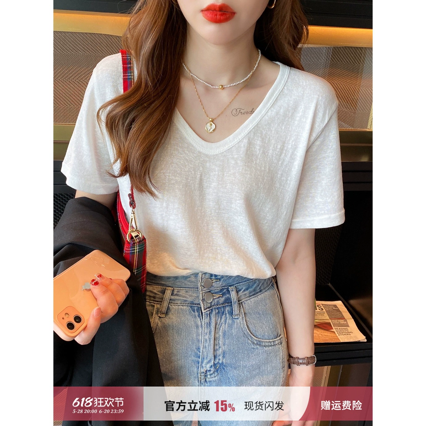 Белая футболка с V-образным вырезом на правое плечо, женская, с коротким рукавом, лето 2025, новая, из хлопка и льна, свободного кроя, нишевая, из ледяного шелка