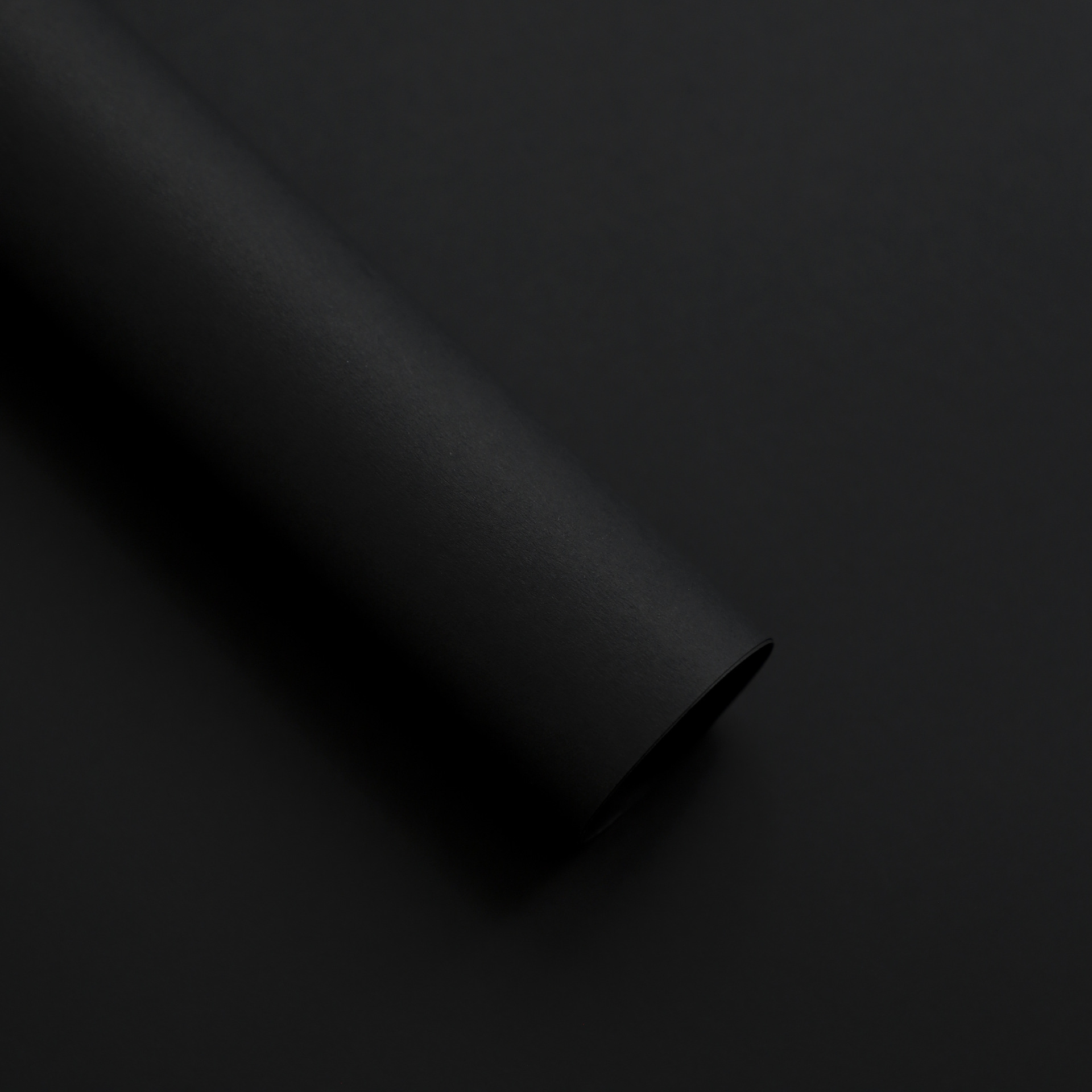 Extra grueso, 180g, negro, 44*59cm, 10 hojas; un paquete.